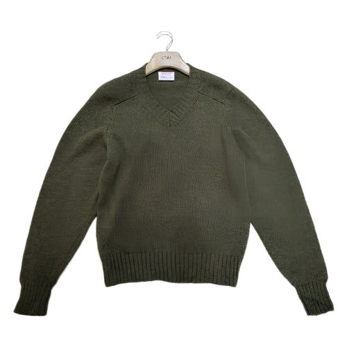 Barns Outfitter Traditional american army green knitwear